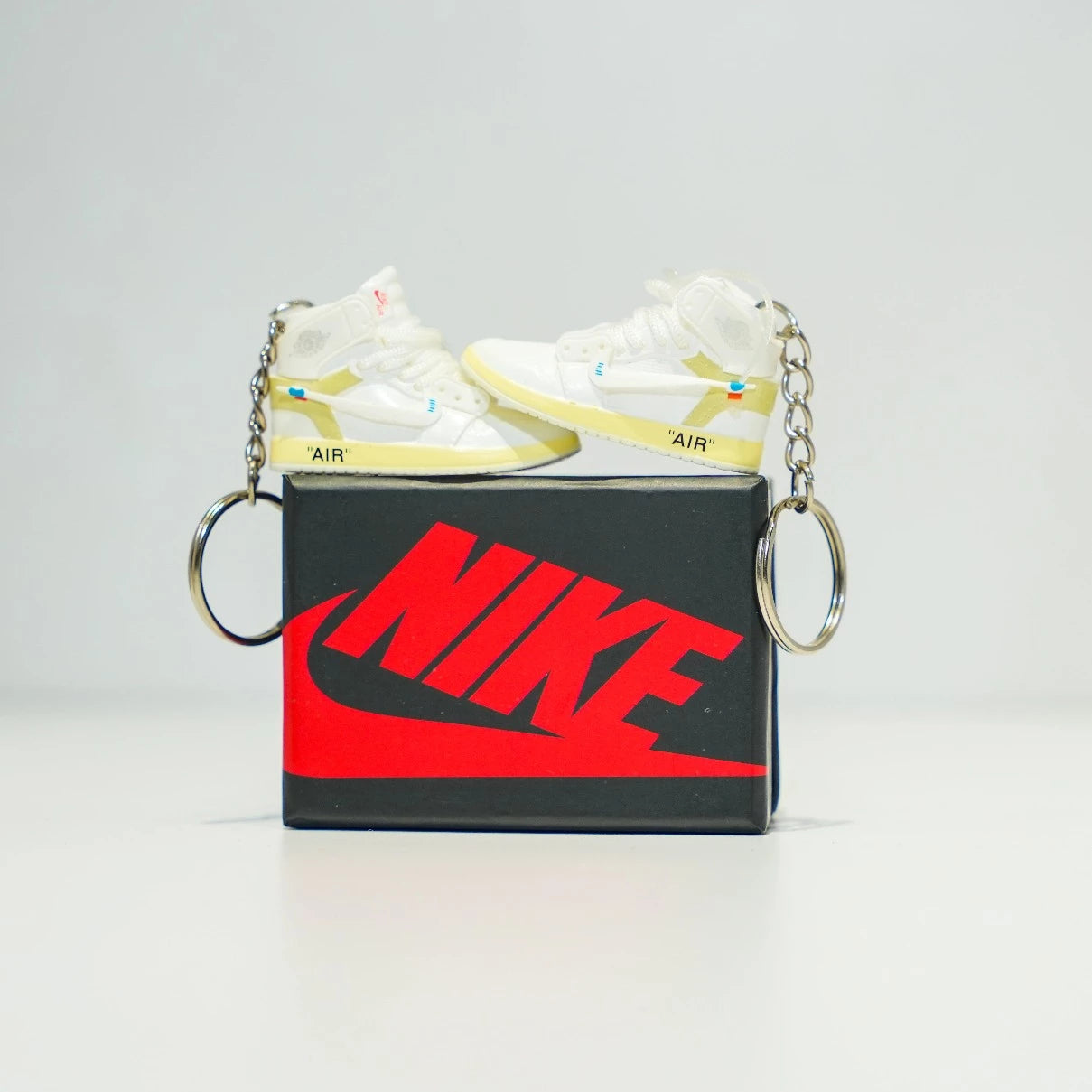 Off white jordan store 1 keychain