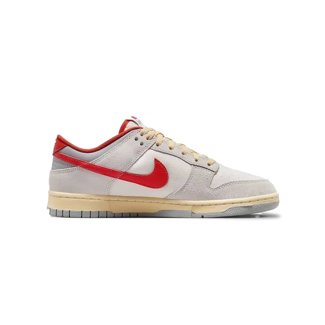 Nike Dunk Low Picante Red - Photon Dust