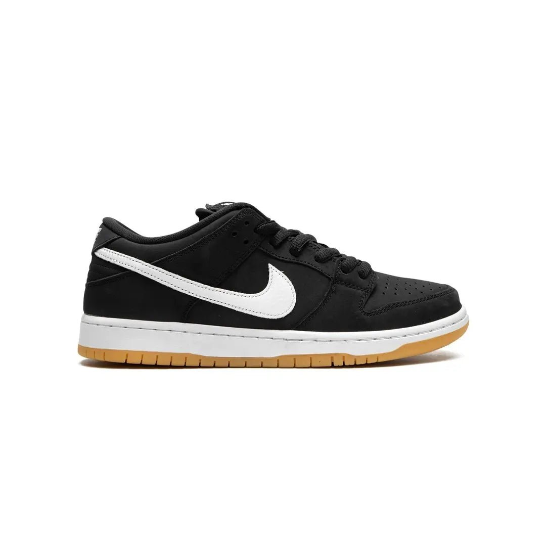 Nike sb black and white sale low