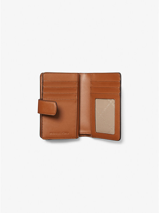 Medium Signature Logo Wallet Vanilla