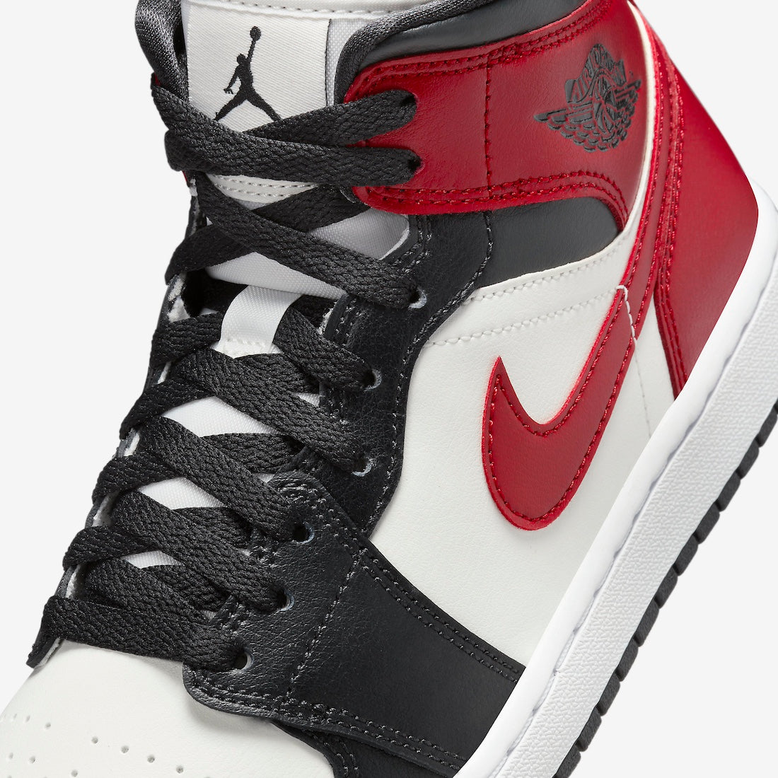 Air Jordan 1 Mid Gym Red Off Noir Sale