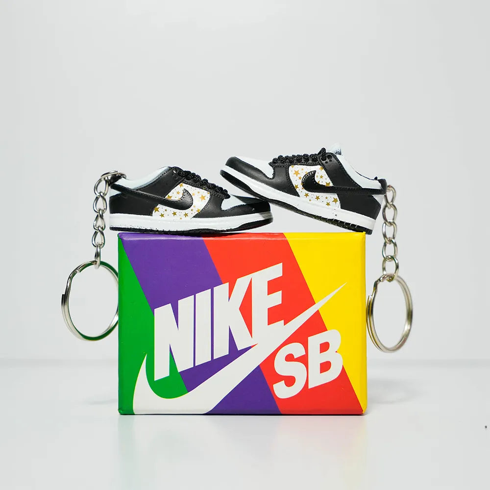 3D Sneaker Keychain With Box - Nike Dunk low Supreme Panda – Kicks Machine