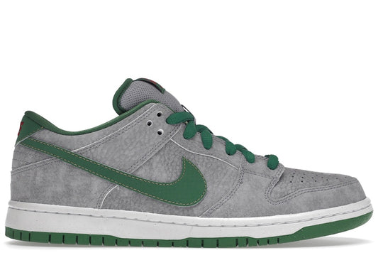 Nike SB Dunk Low Medusa