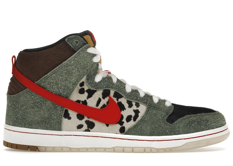 Nike SB Dunk High Dog Walker