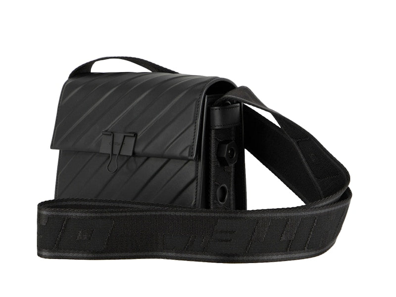 Off-White Clipper Bag Black