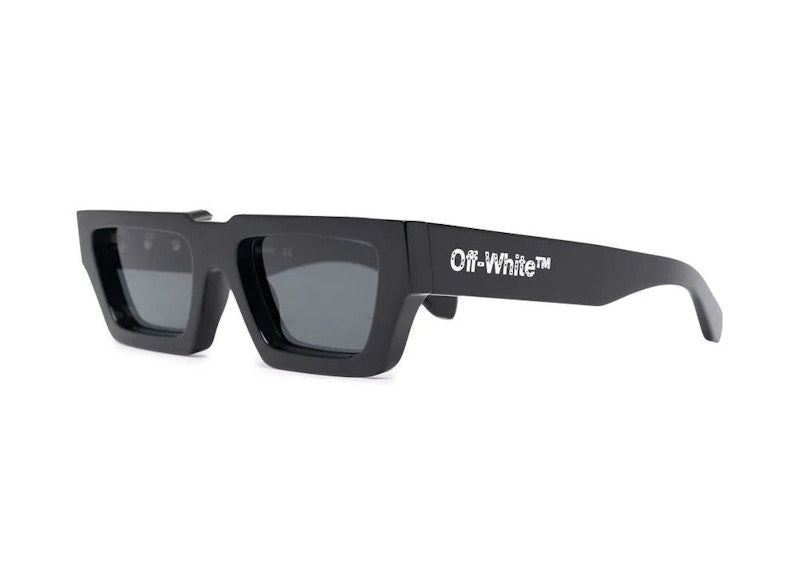 Off-White Manchester Sunglasses Black (Oeri002C99Pla0021007)