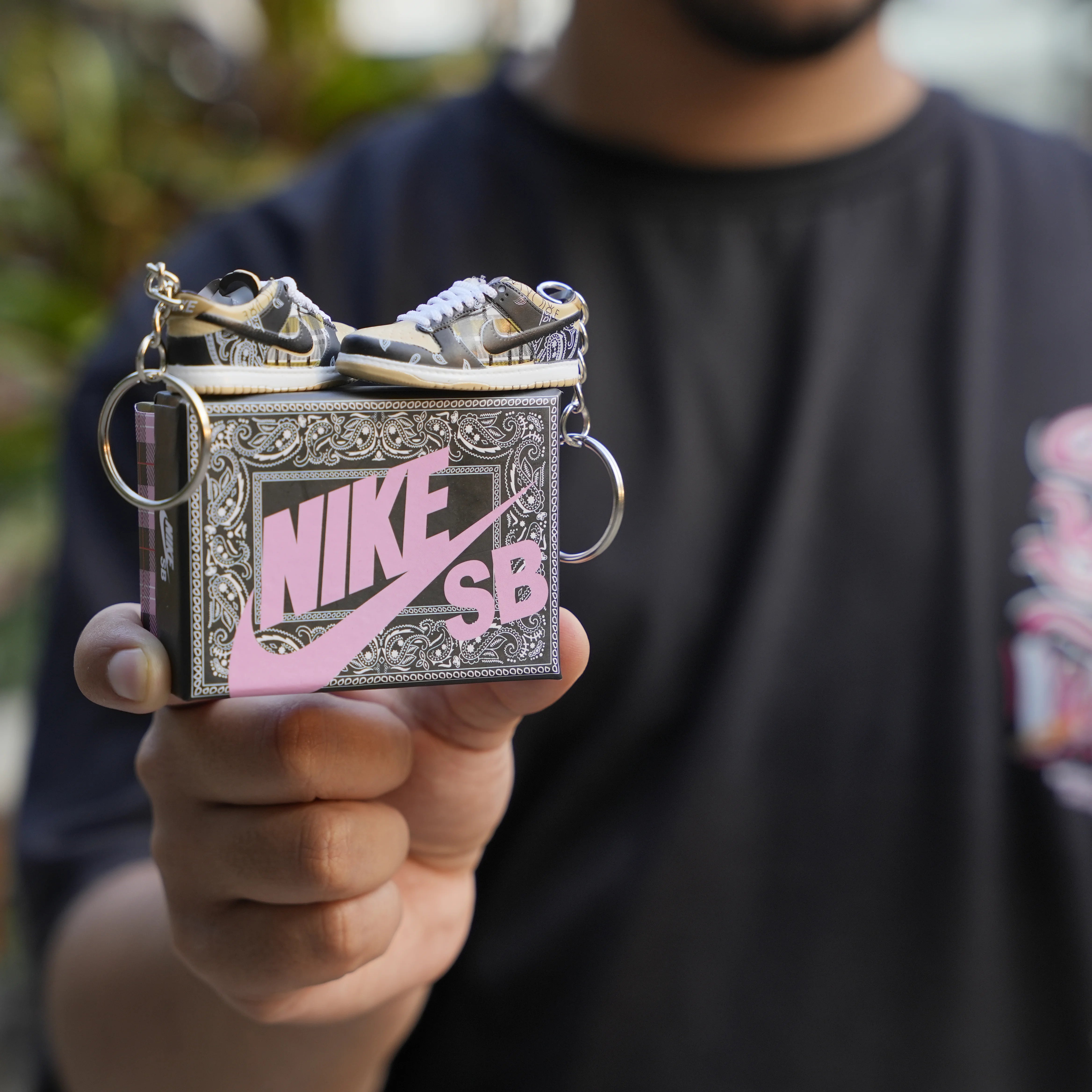 3D Sneaker Keychain With Box - SB Dunk Travis