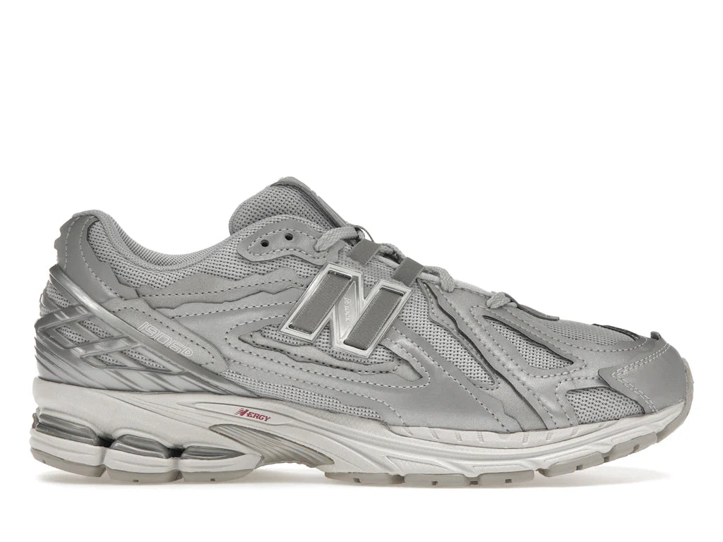 New Balance 1906D
  Protection Pack Silver Metallic