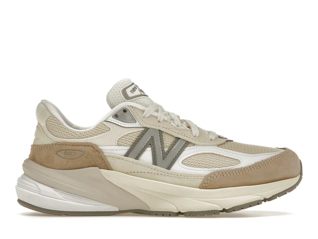 New Balance 990v6
  MiUSA Cream