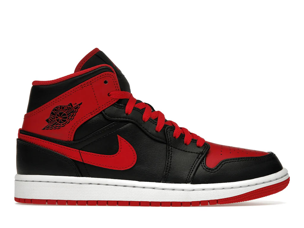 Jordan 1 Mid
 Alternate Bred (2022)