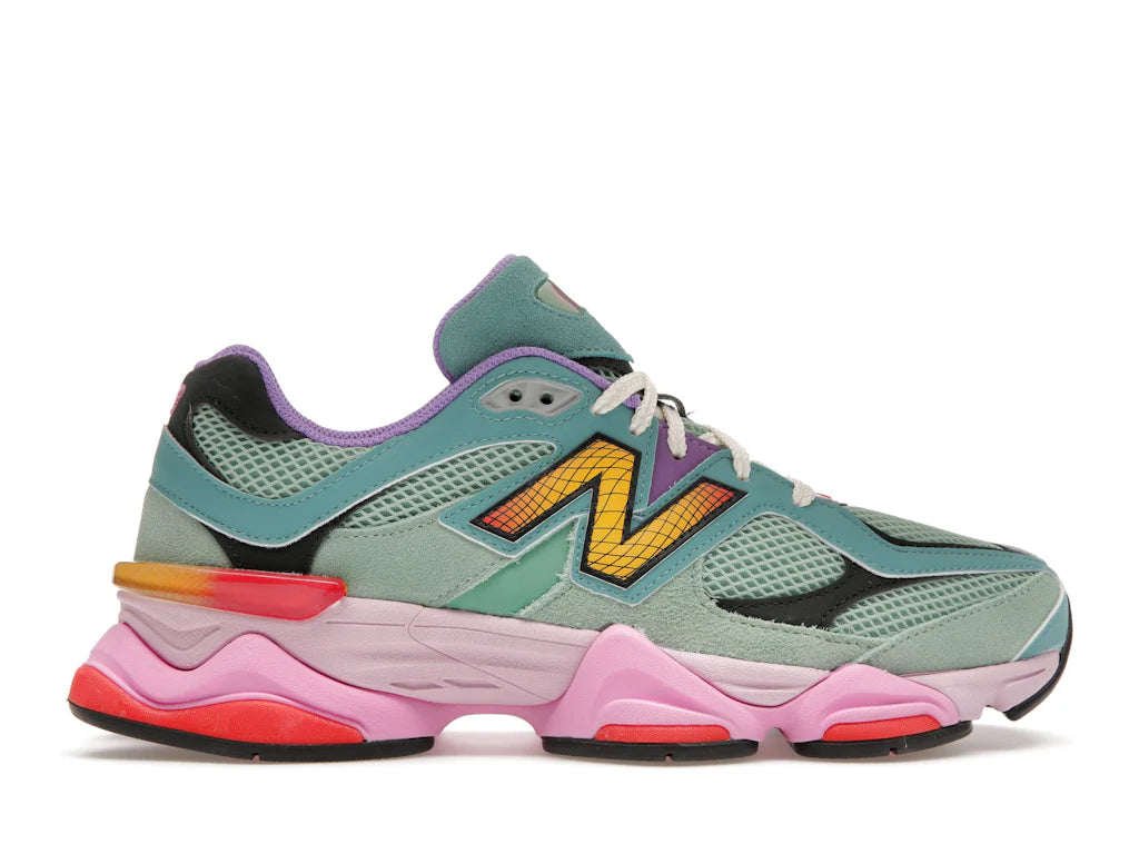 New Balance 9060
  Warped Multi-Color