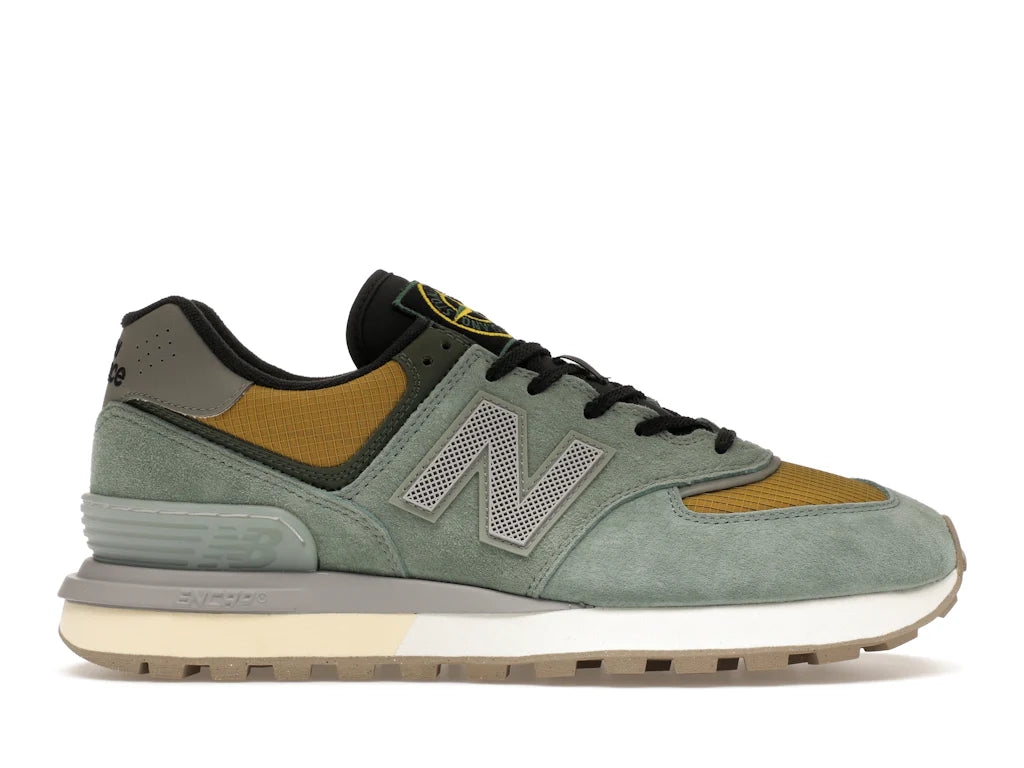 New Balance 574 Legacy
  Stone Island Light Green