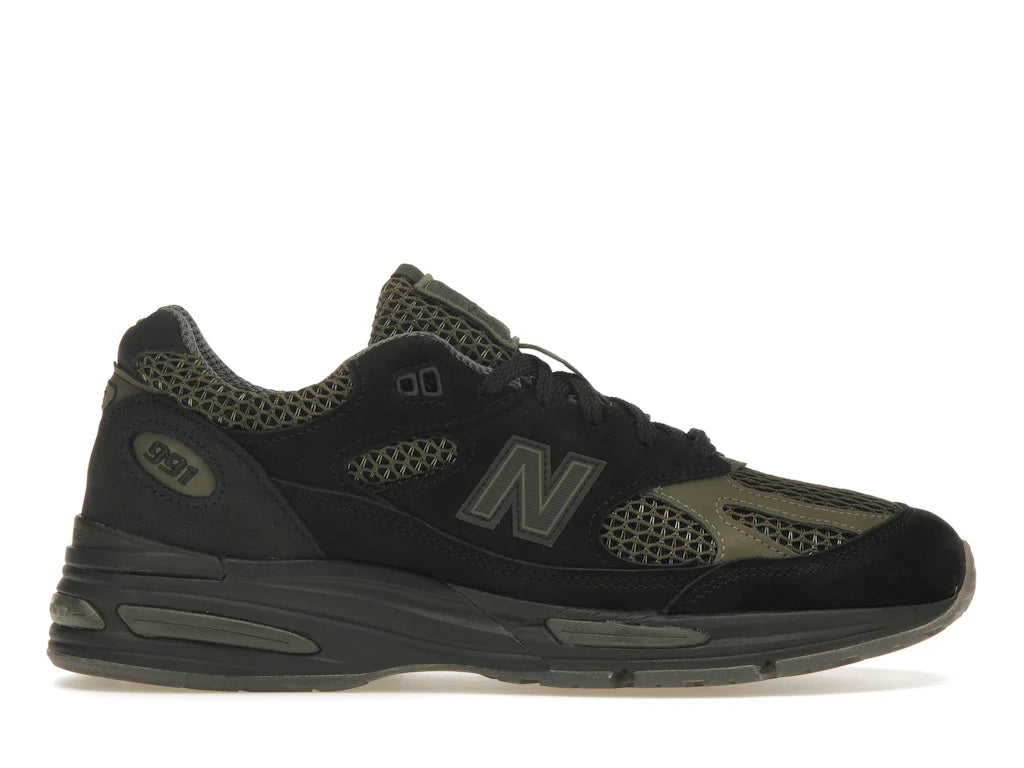 New Balance 991v2
  MiUK Stone Island Black