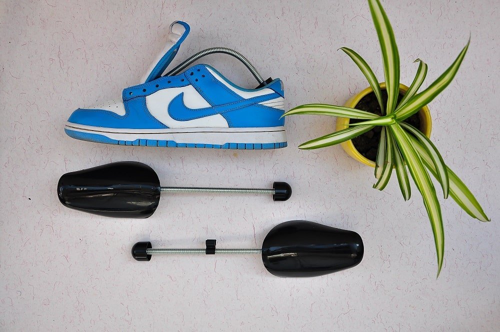 Nike shoe trees best sale