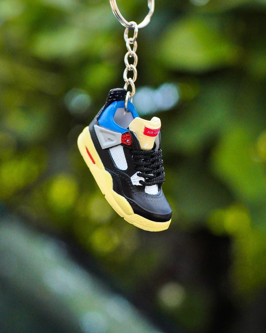 MINI 3D Sneaker Keychain Jordan 4 Black