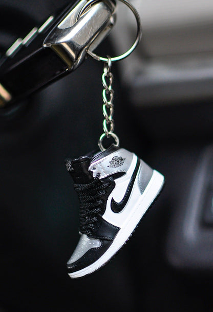 3D Sneaker Keychain AJ1 SILVER TOE HIGH