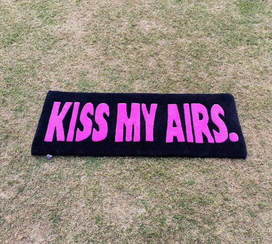 KISS MY AIRS (BROWN & PINK)