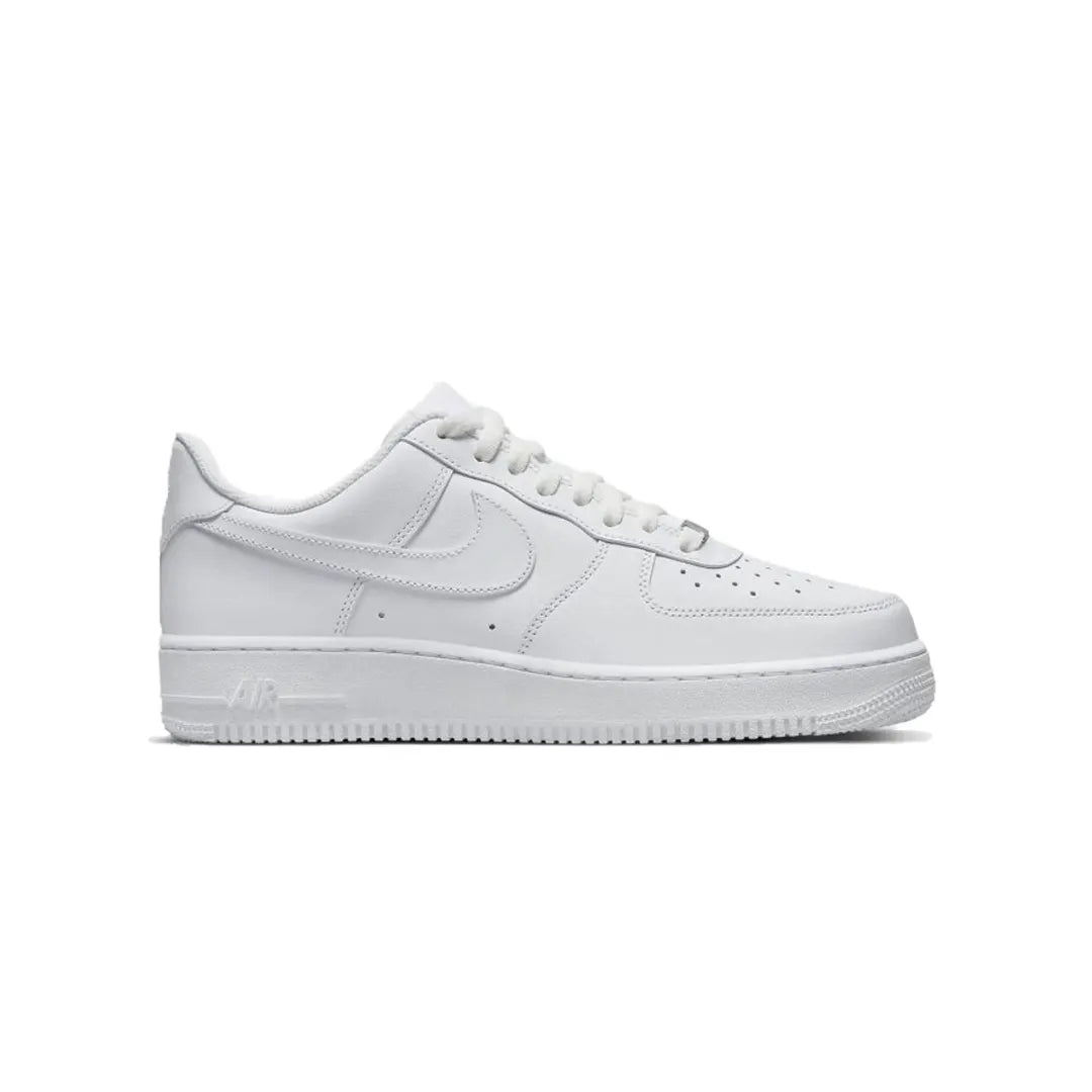 nike air force 1 07 triple white