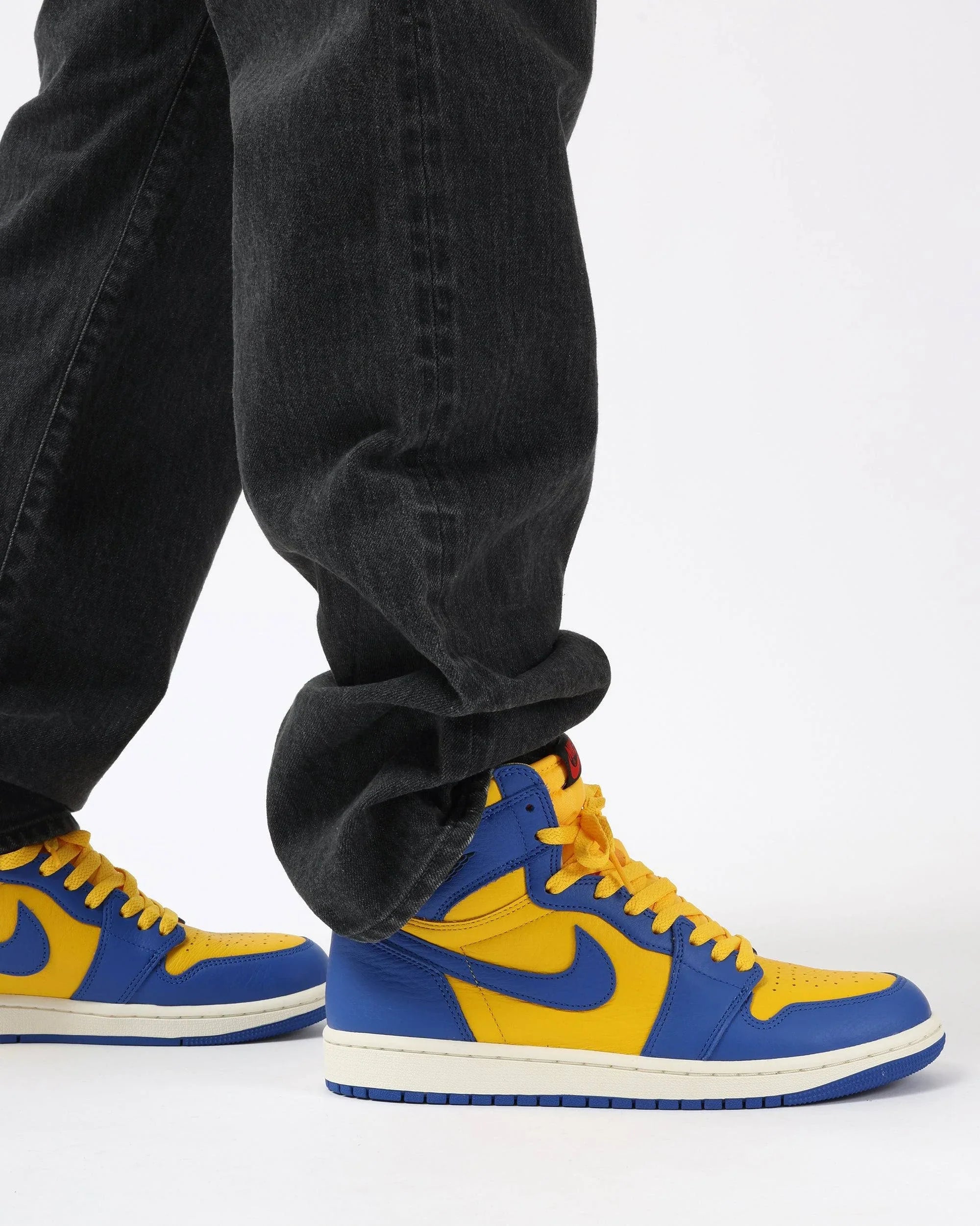 Air Jordan 1 High Varsity Maize Sale