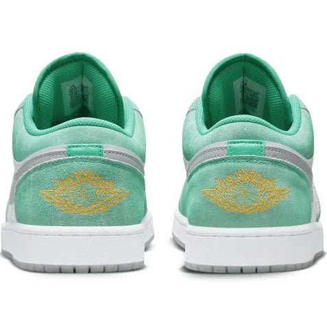 Mint green air store jordans